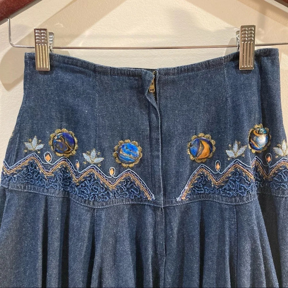 FOX Sz M Bohemian  Art to Wear Denim Jeans A-line Full Flare Buttoned Skirt - Picture 9 of 9